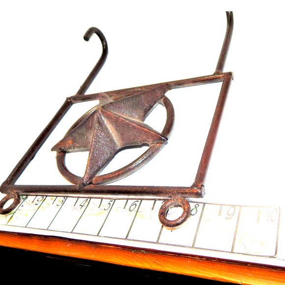 Rustic Wrought Iron Texas Star Wall Mount Hooks - Picture 6 of 7